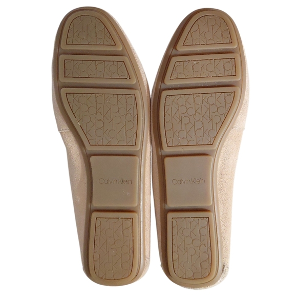 NEW Calvin Klein Soft Suede Tan Loafers Gold Emblem size 8 - Picture 8 of 10